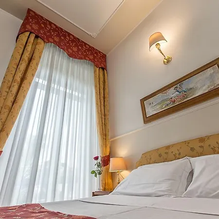 Hotel Progresso 4*