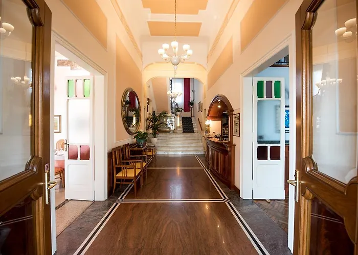 普罗格莱索酒店 4*